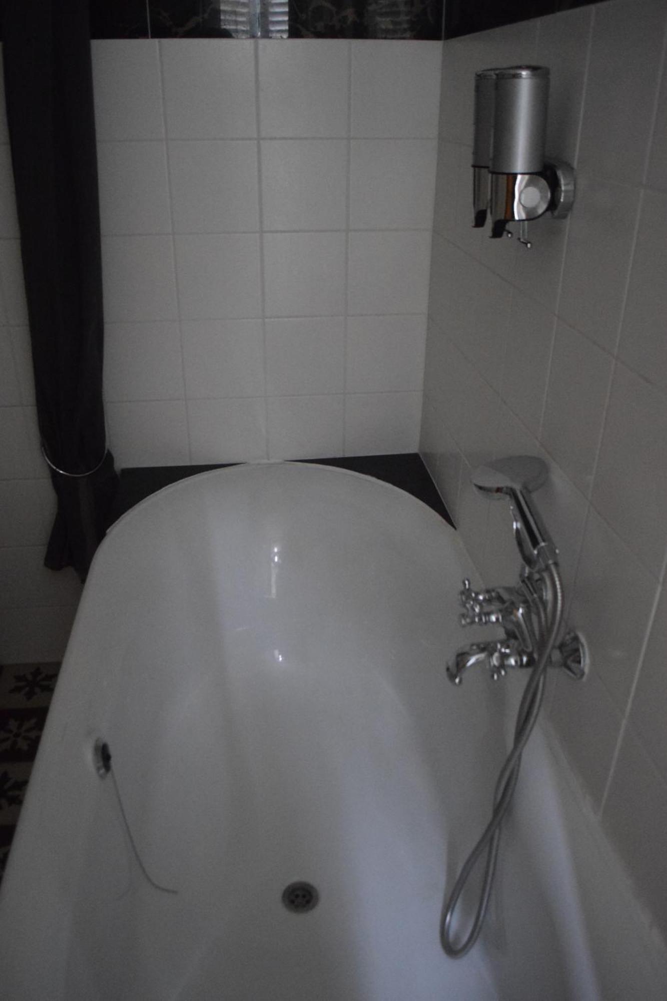 Lit En Loire Bed & Breakfast Saint Cyr sur Loire Bagian luar foto
