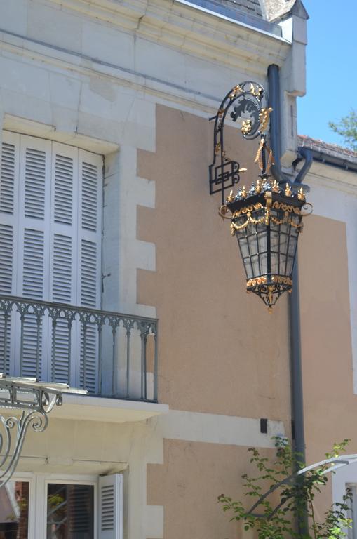 Lit En Loire Bed & Breakfast Saint Cyr sur Loire Bagian luar foto