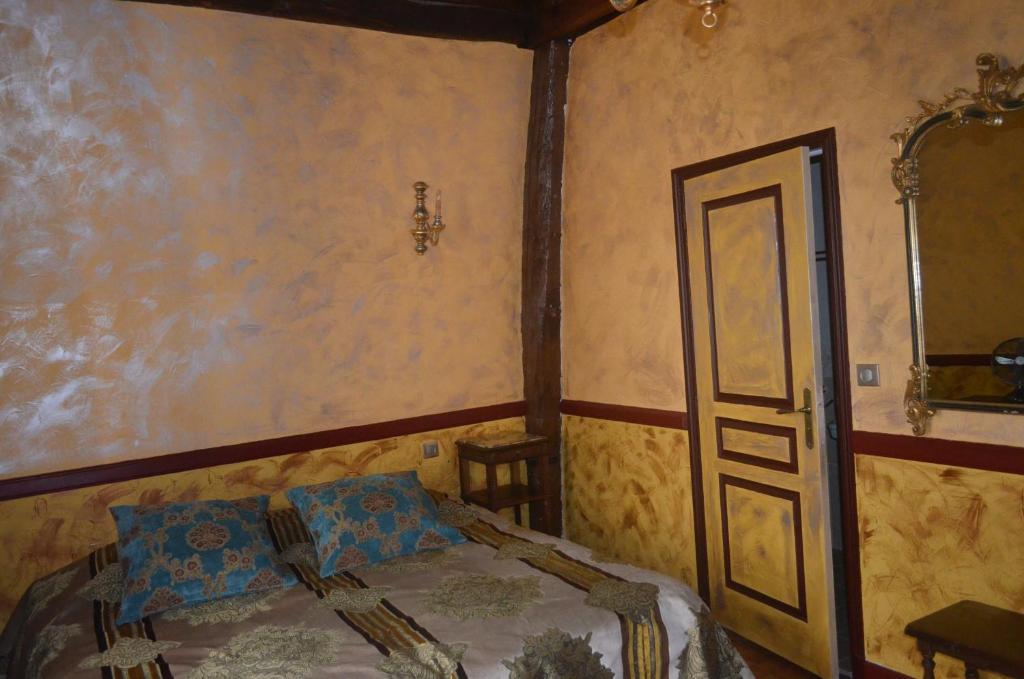 Lit En Loire Bed & Breakfast Saint Cyr sur Loire Bagian luar foto